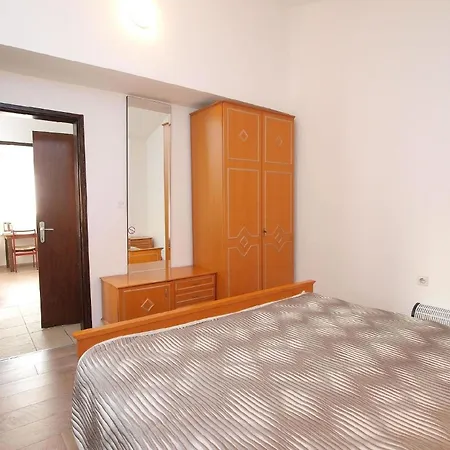 Apartment Für 4 Personen Ca 35 Qm In červar-porat, Istrien Istrische Riviera *