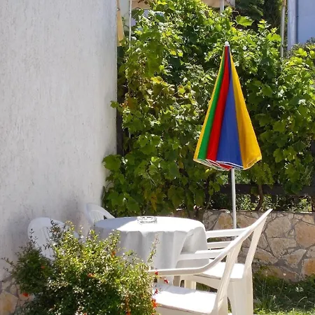 Für 4 Personen Ca 35 Qm In červar-porat, Istrien Istrische Riviera Apartment *